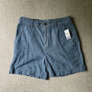 NWT Gap Girlfriend Khaki Short in Medium Chambray Size: 0